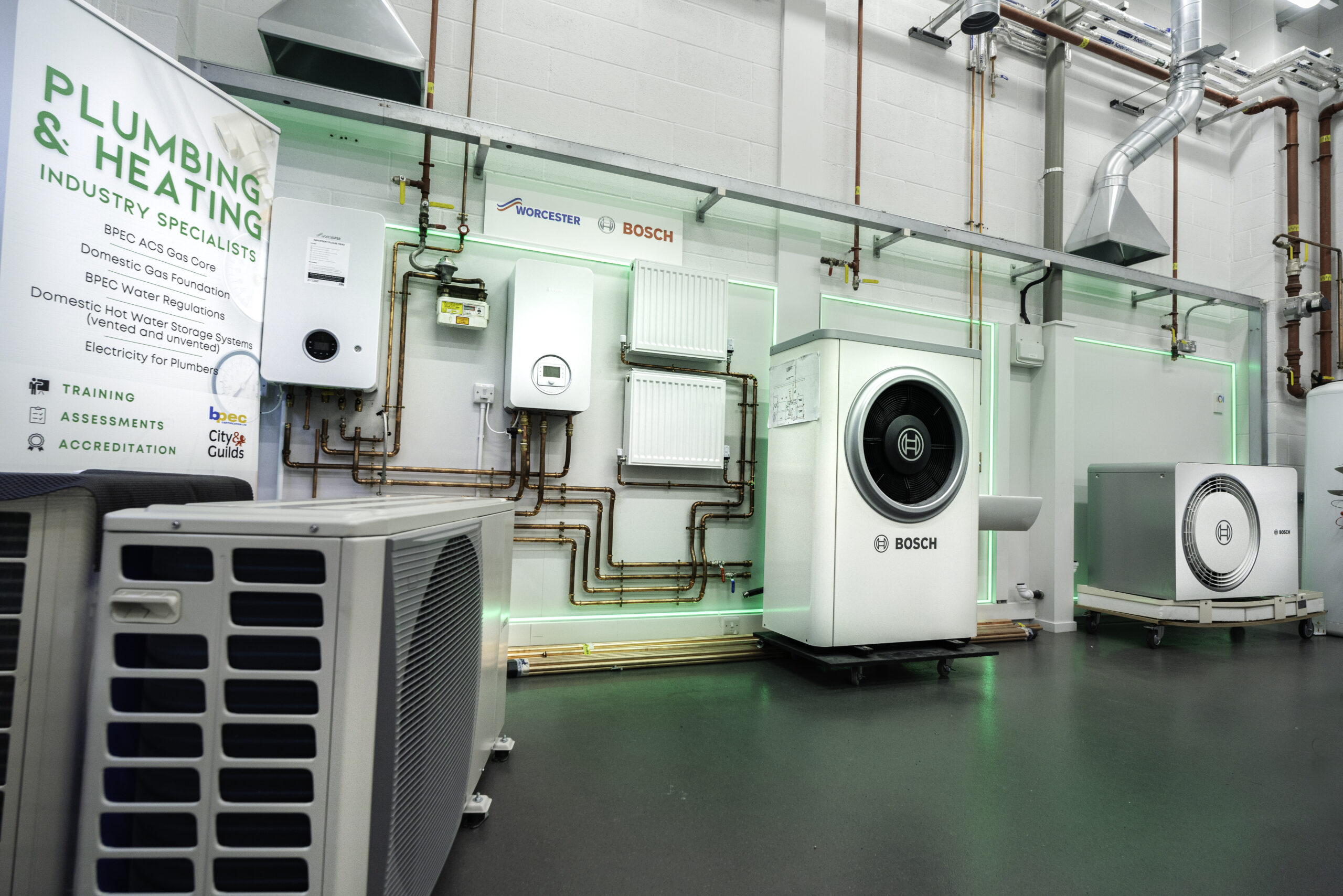 28-02-24 - Worcester BOSCH - Training Room-7